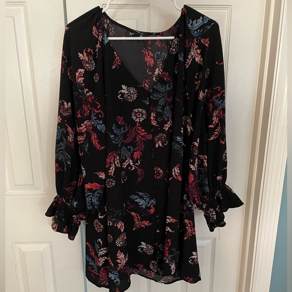 22/24 - Tunic Blouse from Avenue